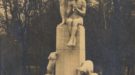 Schäferbrunnen im Clara-Zetkin-Park (1917)