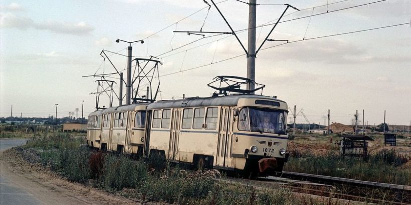 Pendelzug der Linie 6P im provisorischen Kehrgleis Ahornstraße (1989)