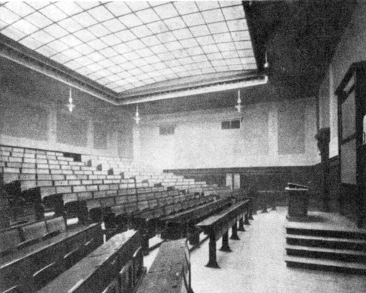 Der Hörsaal 40 im Albertinum der Universität Leipzig, um 1900
