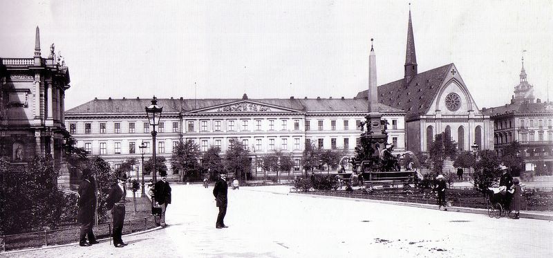 Augusteum und Paulinerkirche um 1890