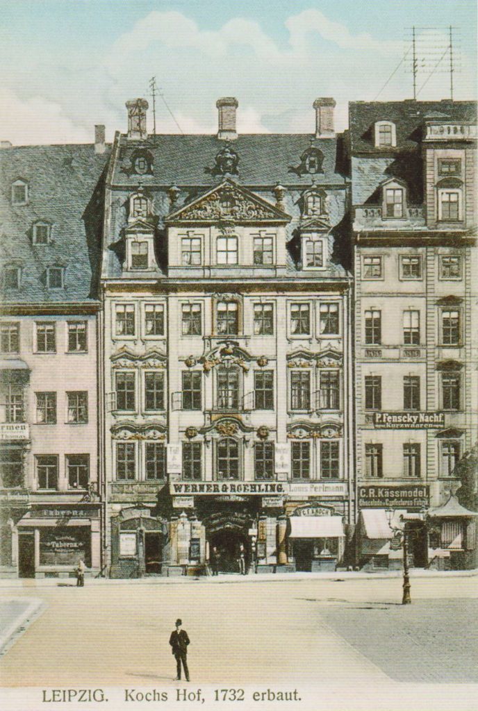 Kochs Hof in Leipzig (Marktseite) auf einer kolorierten Ansichtskarte