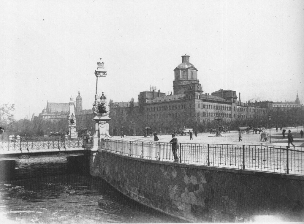 Die ehemalige Pleißenburg in Leipzig von der Wächterstraße aus gesehen, 1890/96