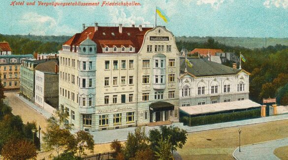 Die Friedrichshallen in Leipzig-Connewitz um 1911 / Public Domain