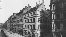 Das Kramerhaus in Leipzig, Neumarkt / Kupfergasse Nr. 1 im Jahre 1899. Das Haus wurde im Zuge des Neubaus "Städtisches Kaufhaus" abgebrochen / Public Domain