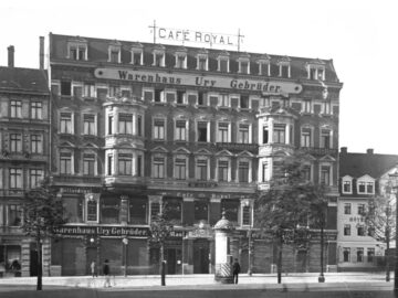 Königsplatz, Warenhaus Ury Gebrüder, Café Royal, 1897. / CC0