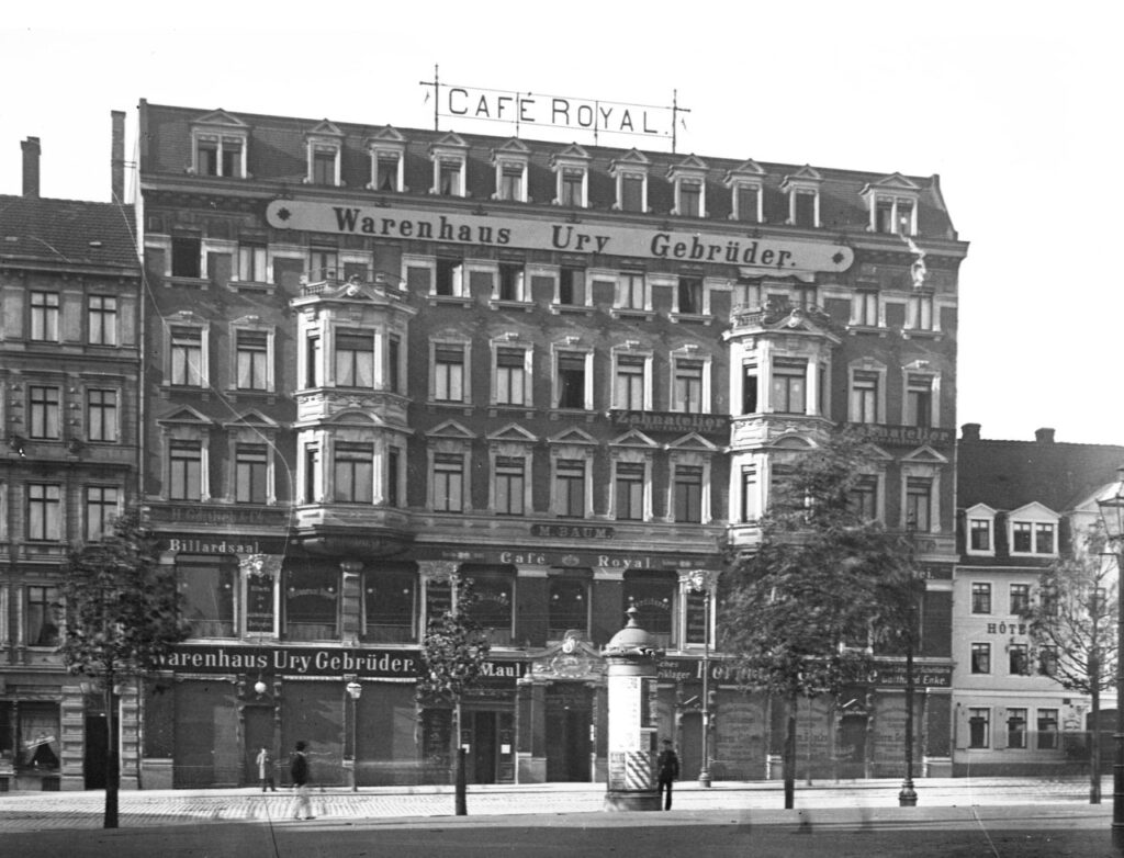 Königsplatz, Warenhaus Ury Gebrüder, Café Royal, 1897. / CC0